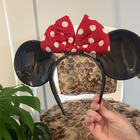 Vintage Disney Minnie Mouse Ears - Picture 1 of 3
